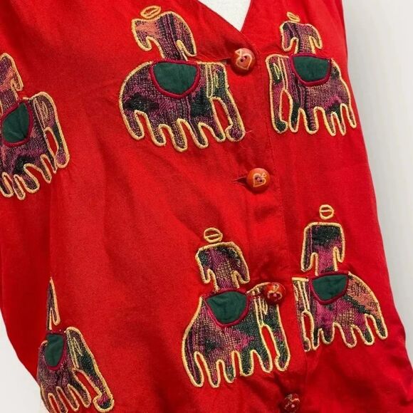 90's Vintage red embroidered vest. Women's small. Fall gold green tapestry - Picture 6 of 16